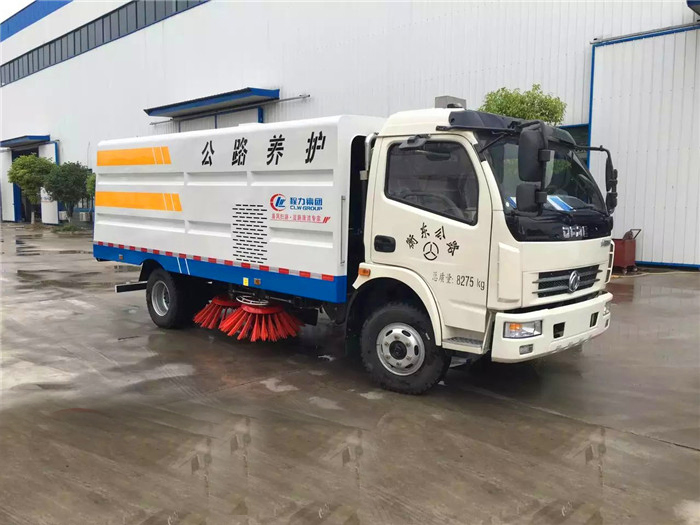 東風大多利卡掃路車|7噸掃路車