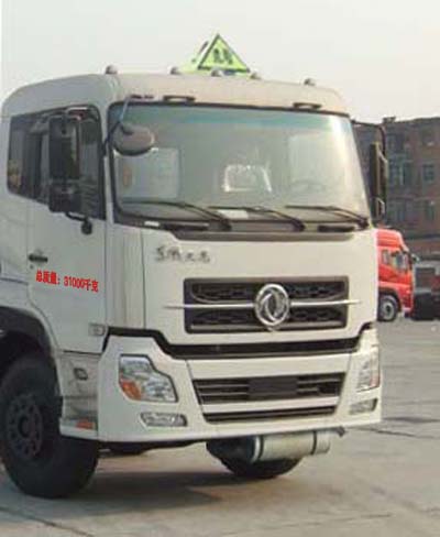 程力威牌CLW5310GYYD4型運油車