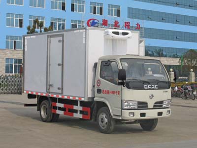 程力威牌CLW5040XLC4型冷藏車