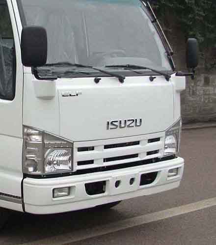 程力威牌CLW5041XLCQ4型冷藏車
