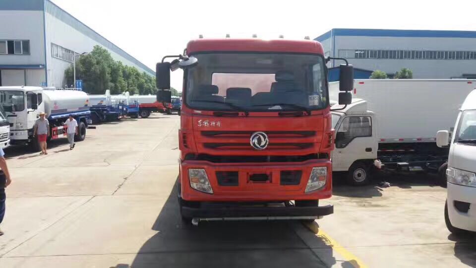 20噸灑水車|東風后八輪灑水車