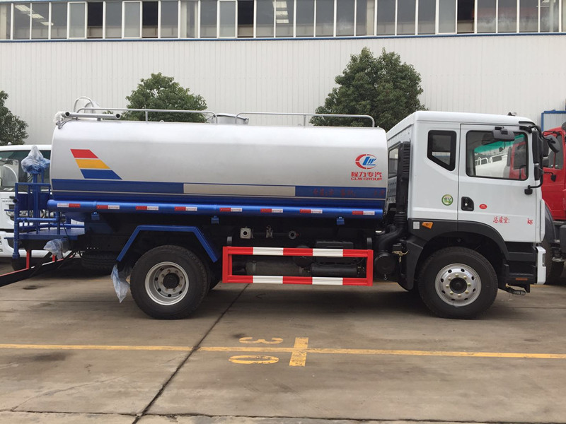 東風D9(  實惠)15噸灑水車