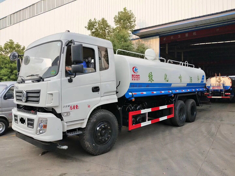 東風(fēng)專底后雙橋21方灑水車