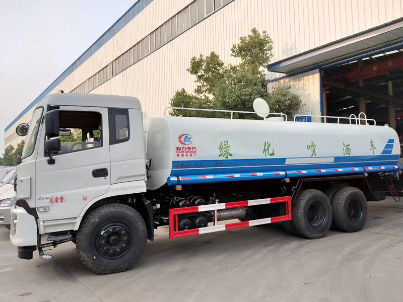 東風(fēng)專底后雙橋21方灑水車