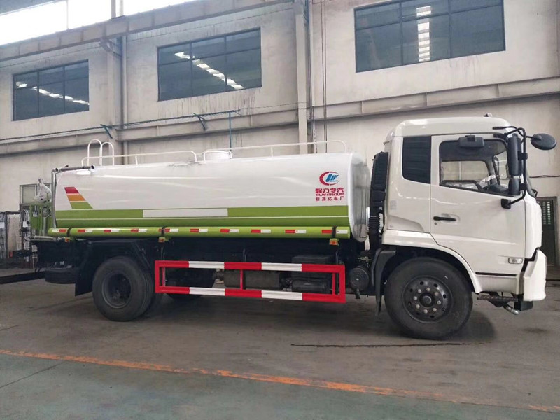 東風天錦14.5立方灑水車