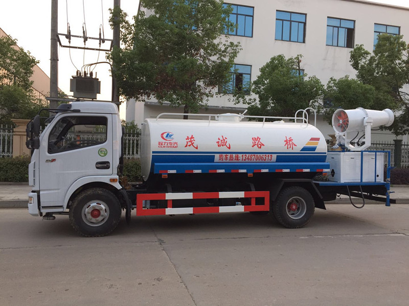 東風新款玉柴8噸噴霧灑水車