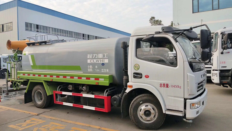新款重工系列東風8噸噴霧灑水車
