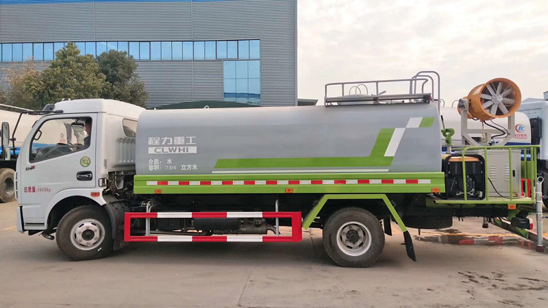 新款重工系列東風8噸噴霧灑水車
