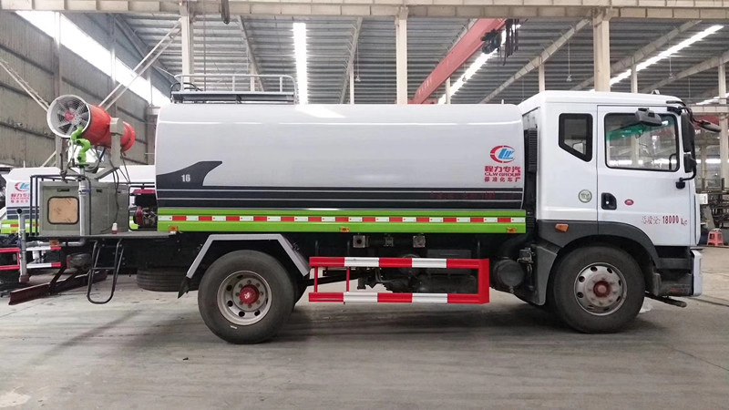 國六東風15噸噴霧灑水車