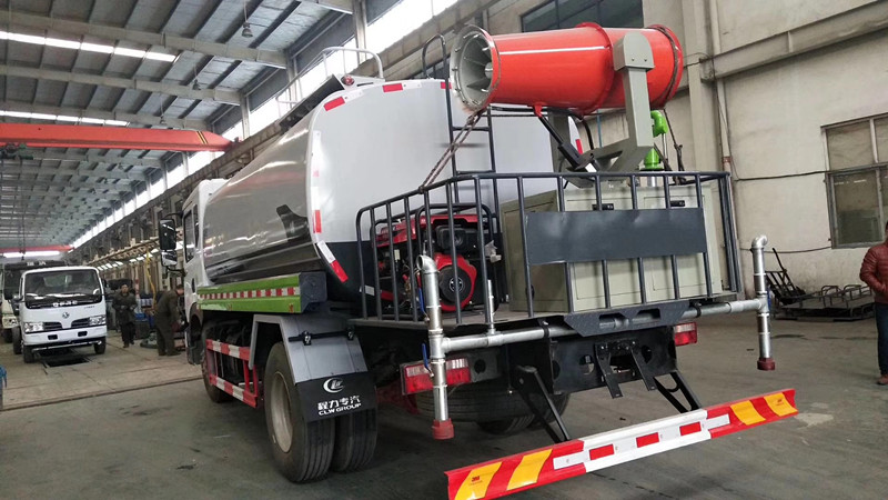 國六東風15噸噴霧灑水車