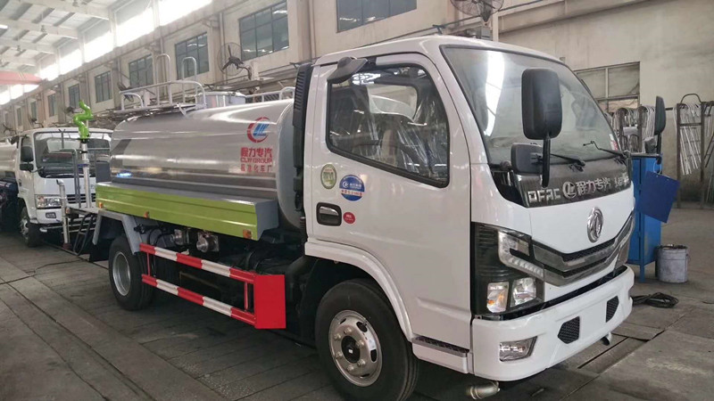國六東風(fēng)5噸灑水車