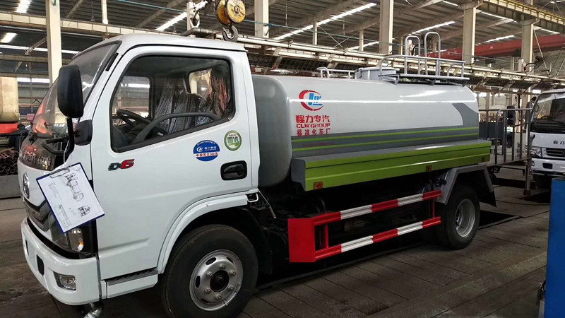 國六東風(fēng)5噸灑水車