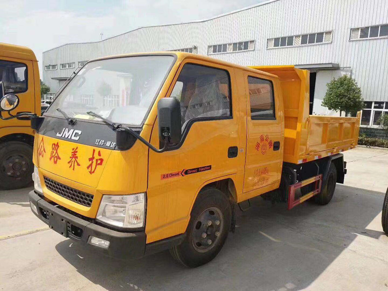 江鈴雙排自卸車