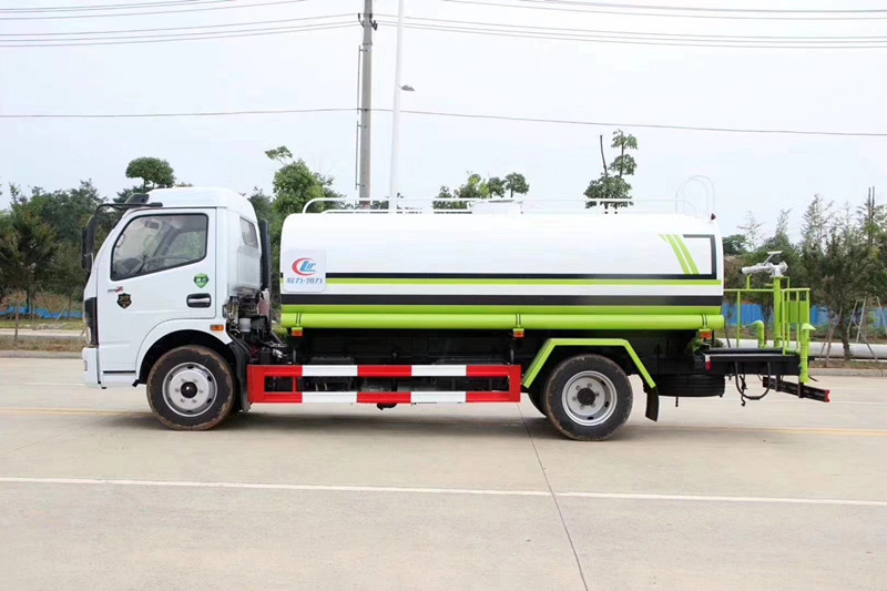 國六東風(fēng)大多利卡9噸灑水車