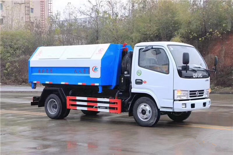 東風多利卡5方鉤臂垃圾車