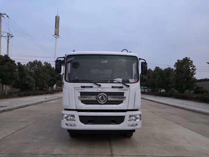 東風D9系列10方壓縮垃圾車
