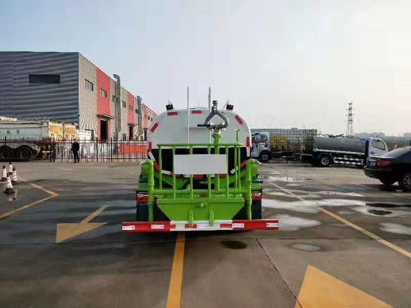 國六東風福瑞卡5方灑水車