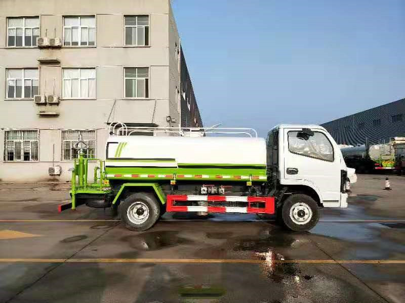 國六東風福瑞卡5噸灑水車