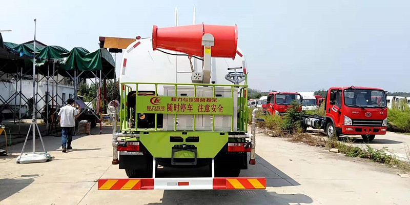 國六東風D9系列15方噴霧灑水車