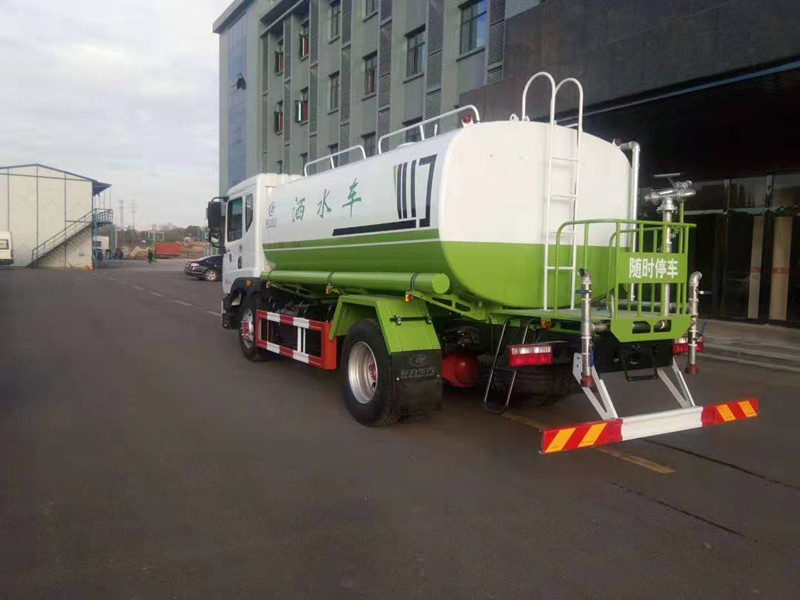 國六東風D9多利卡12到15方灑水車新款