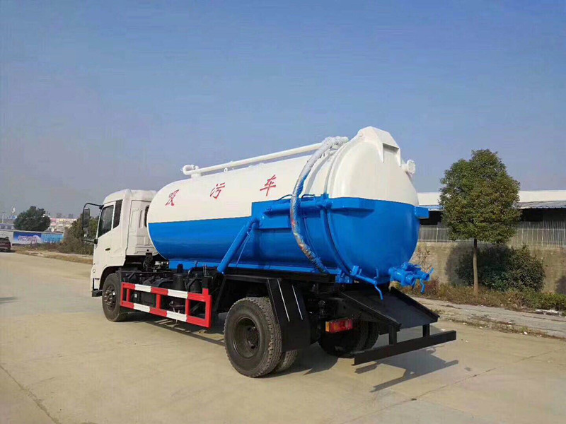 東風天錦12方吸污車