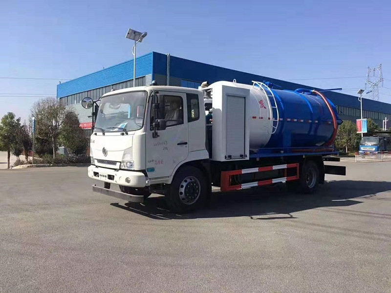 新東風天錦帶副發動機12方清洗吸污車