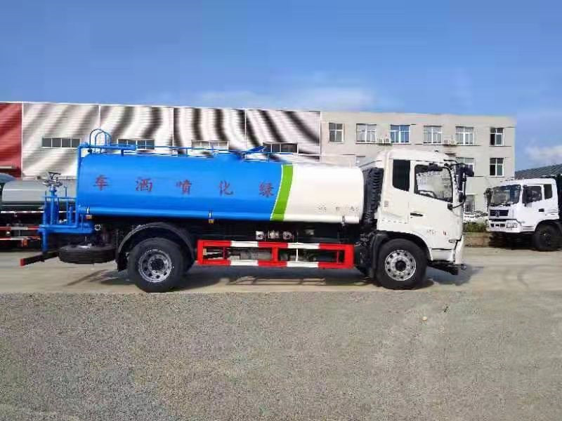 東風(fēng)天錦15立方灑水車