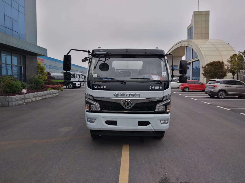 國六東風福瑞卡9.2立方灑水車