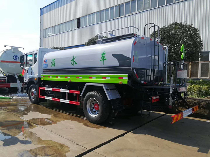 國六東風(fēng)D9新款14.2方灑水車