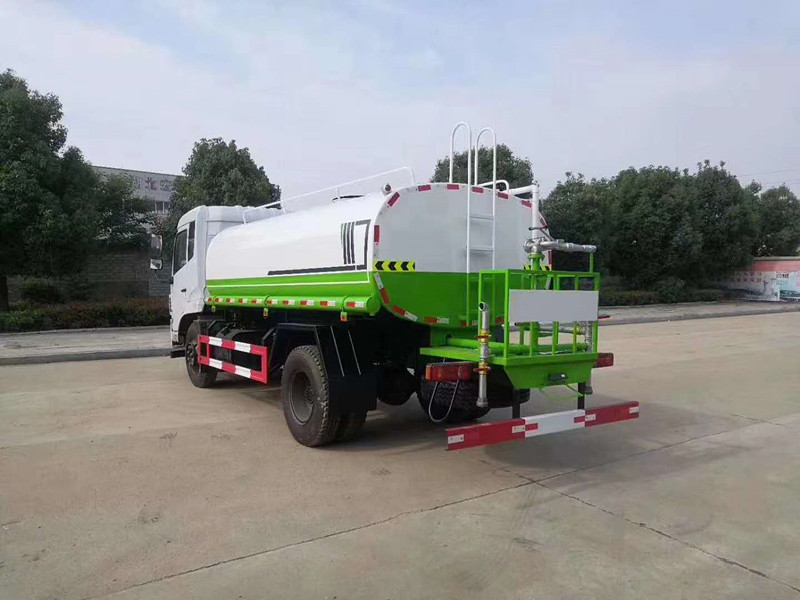 國六新款東風D17玉柴165馬力12方灑水車