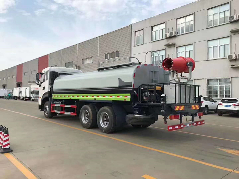 國(guó)六東風(fēng)天龍后雙橋20噸噴霧灑水車