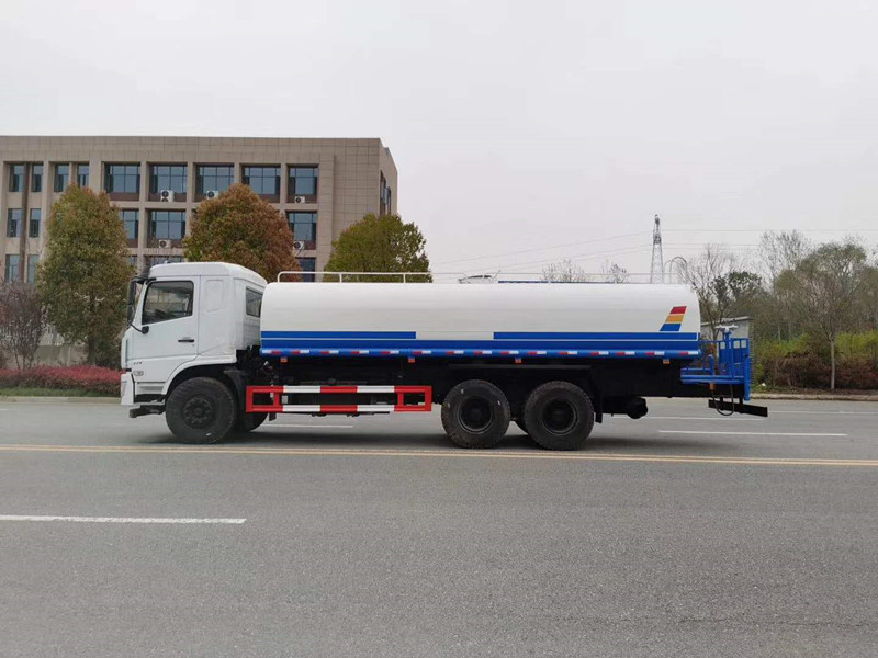 國五東風D3L后雙橋22噸灑水車