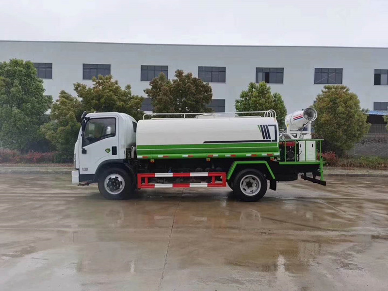 國六東風福瑞卡9方噴霧灑水車