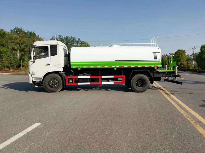 國六東風天錦13.5方灑水車