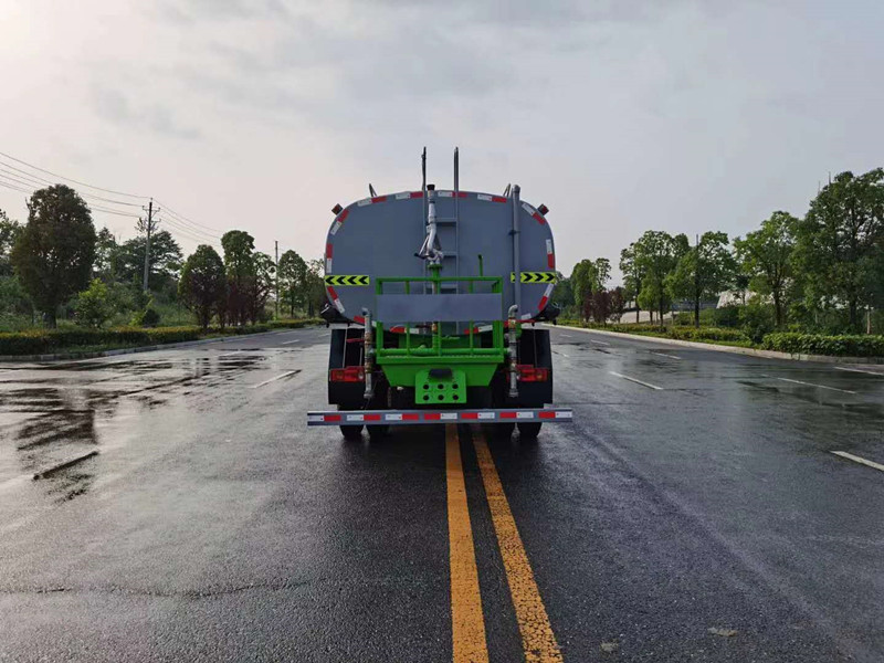 國六東風F5玉柴165馬力12噸灑水車