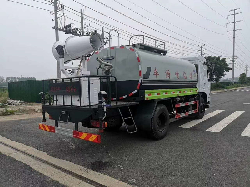 國六東風(fēng)D3系列12方噴霧灑水車