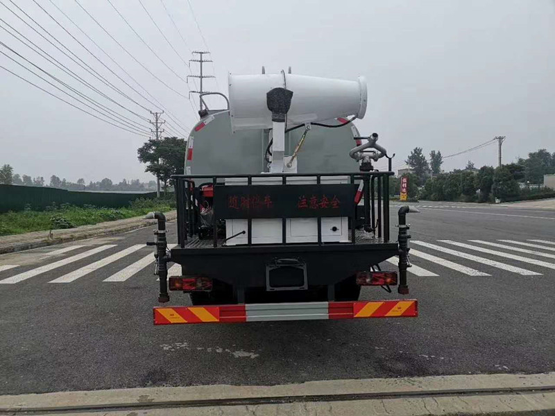 國六東風(fēng)D3系列12方噴霧灑水車