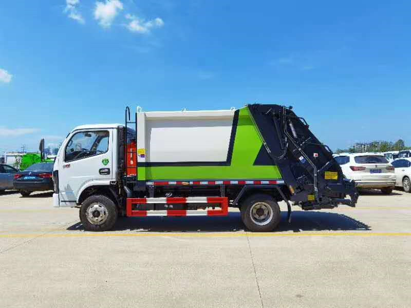 國六上藍牌東風6方壓縮垃圾車