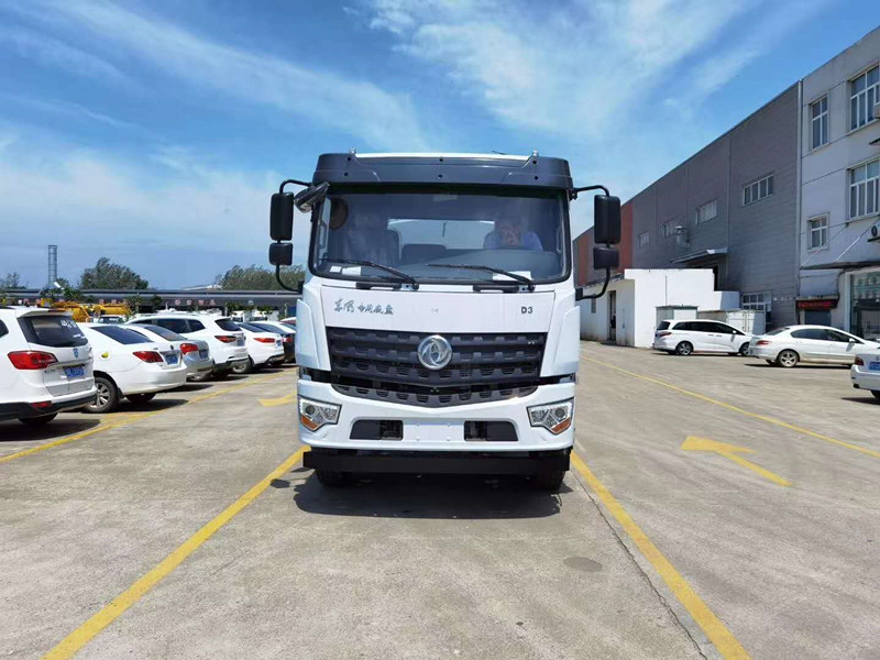 國六東風D3后雙橋20噸灑水車