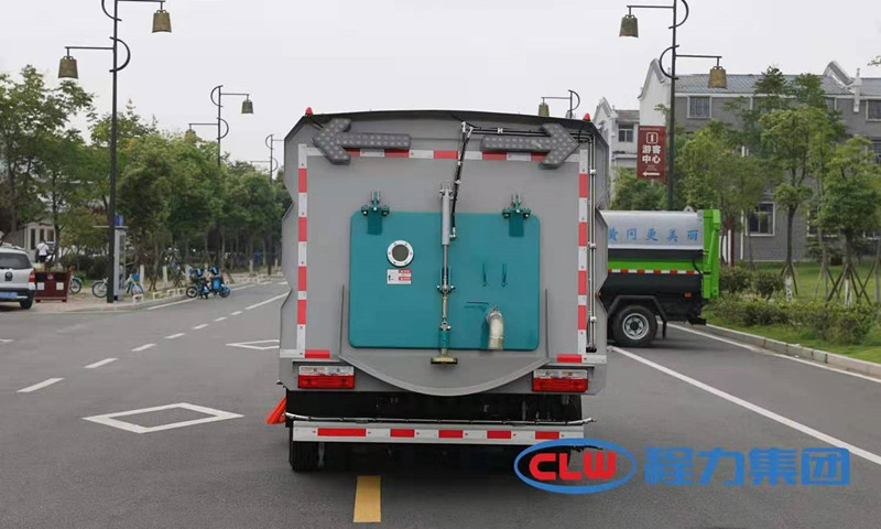 國六東風(fēng)小多利卡6方洗掃車